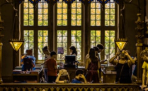 大学生发言稿