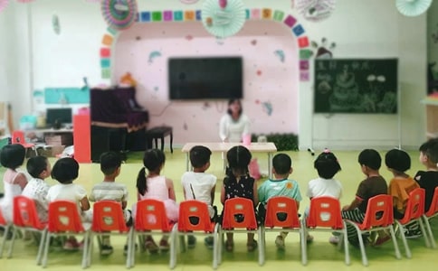 【热】幼儿园师德演讲稿