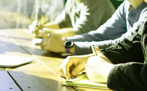 企业大学生座谈会发言稿